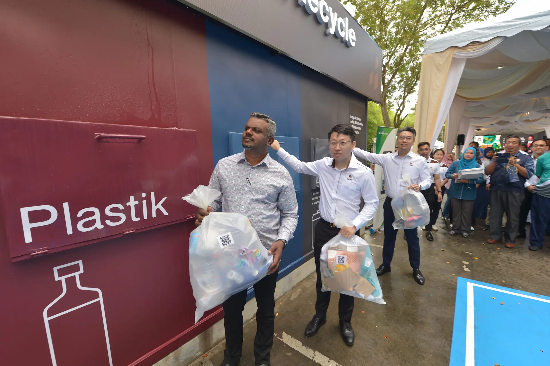 making recycling convenient rewarding in bandar sri sendayan 2 2