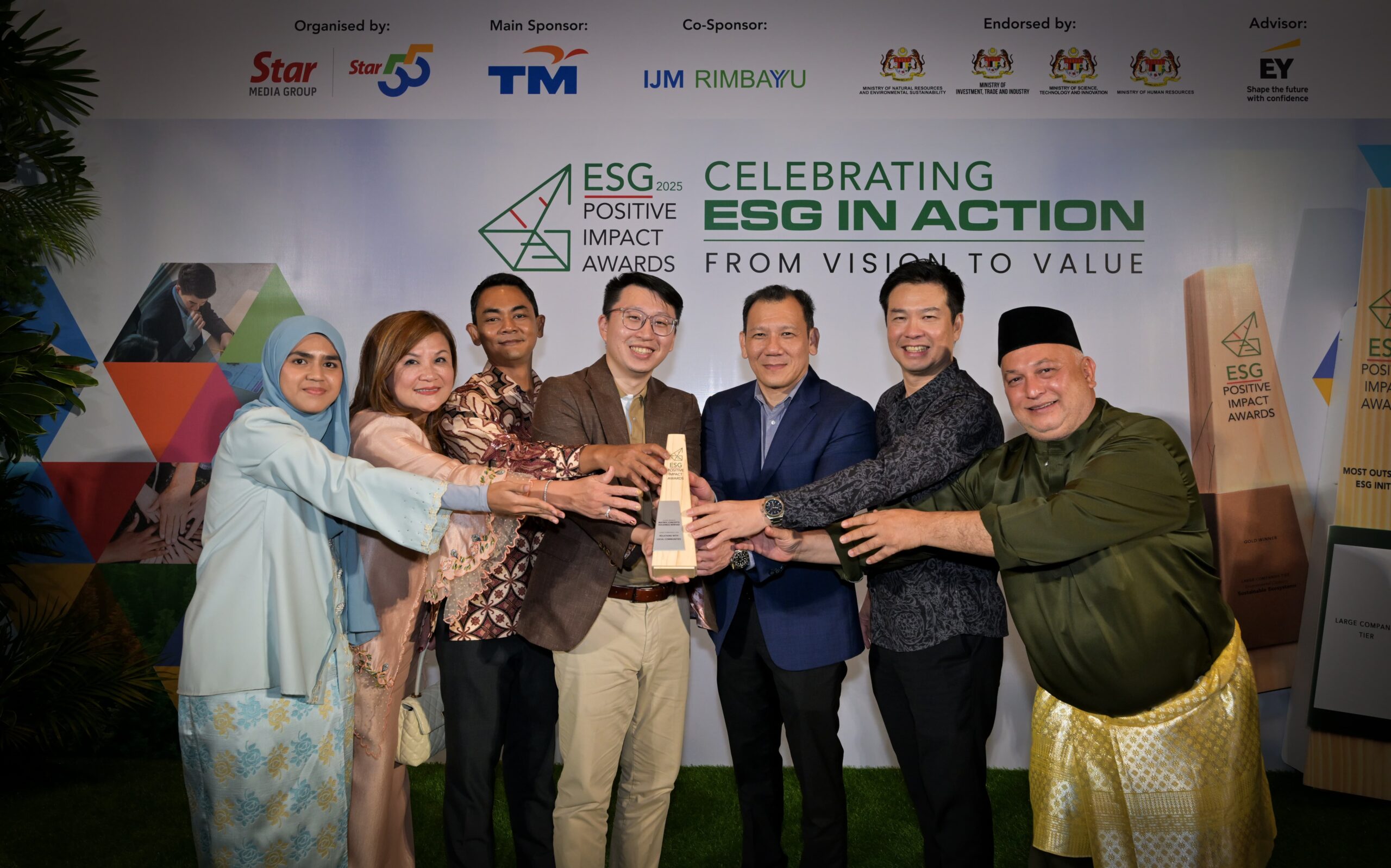 Matrix Concepts’ Foodbank Drive Wins ESG Positive Impact Award 2025 For Strengthening Community Well-Being